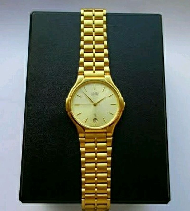 New Unused Gold Dial Vintage Style Wrist Watch
