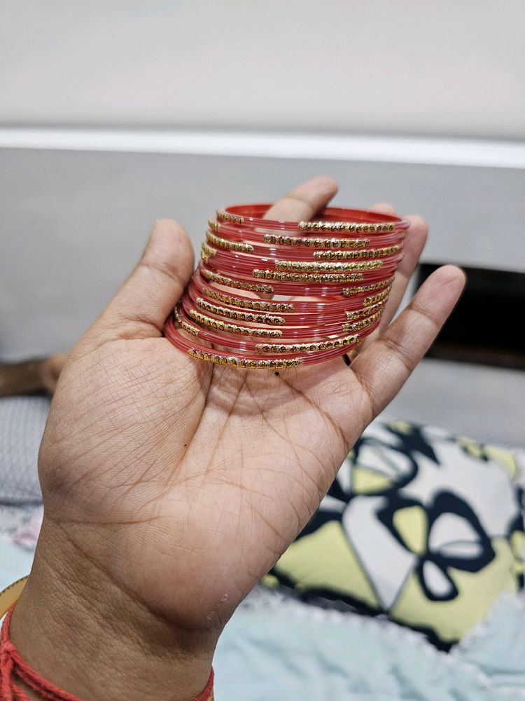 Pink Glass Bangles Set