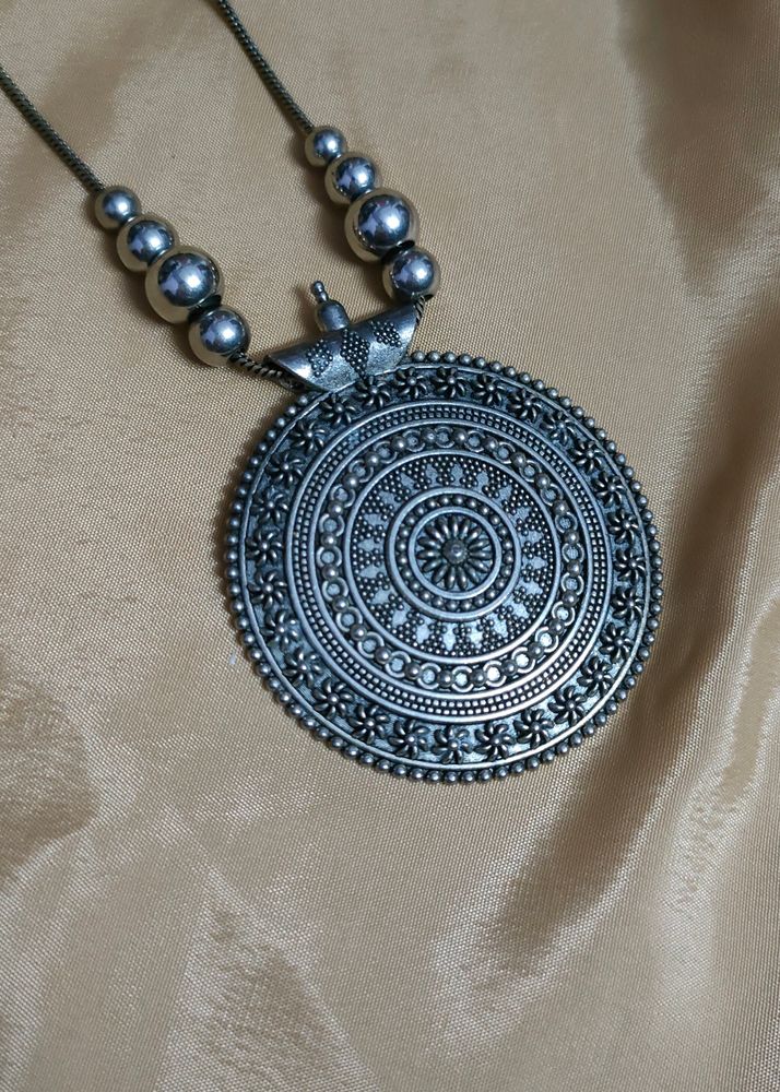 Oxidised Chain Pendant