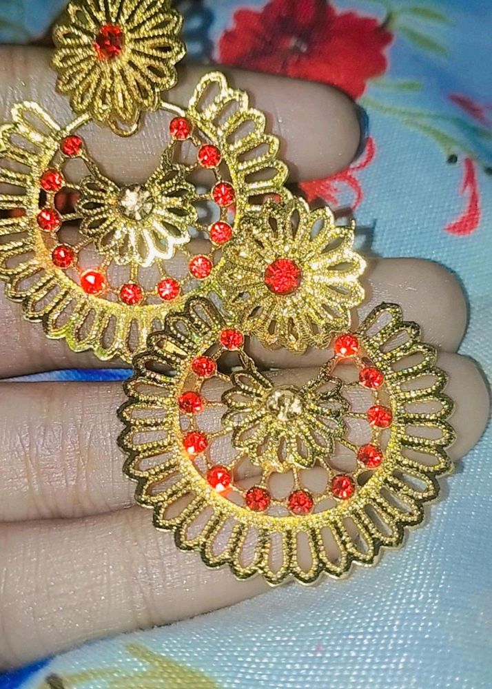 Golden Design And Red Dimond Colour Earrings 🧡🧡