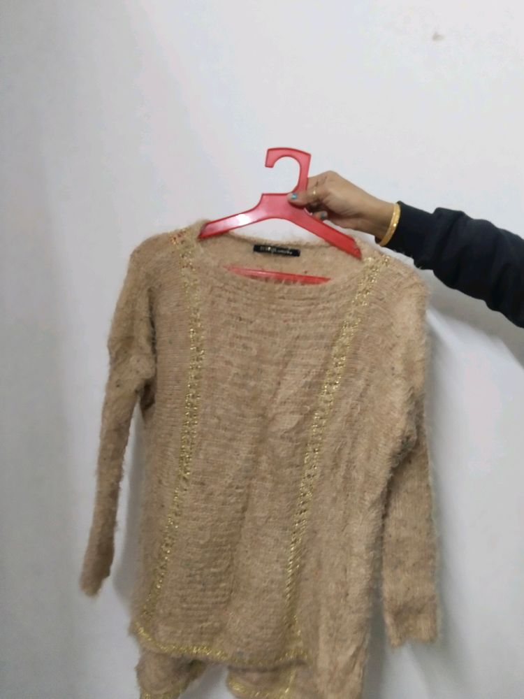 Woolen Top