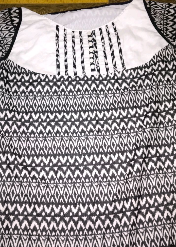 Black And White Zig Zag Kurti