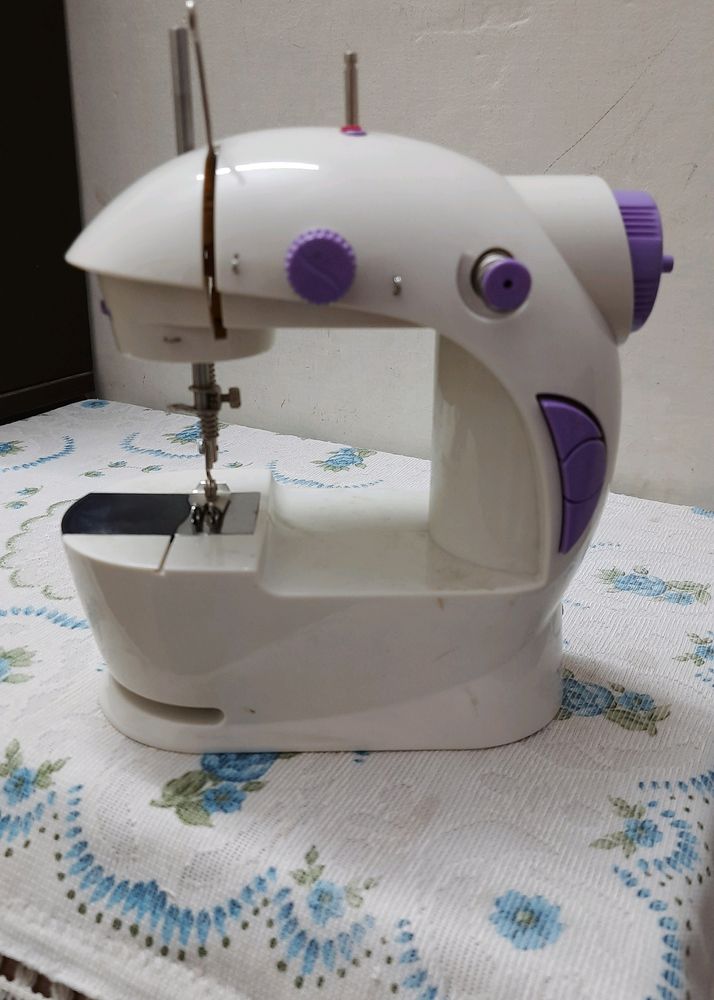 Mini Sewing Machine