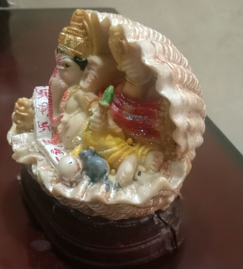 Selling Small Size Ganpati