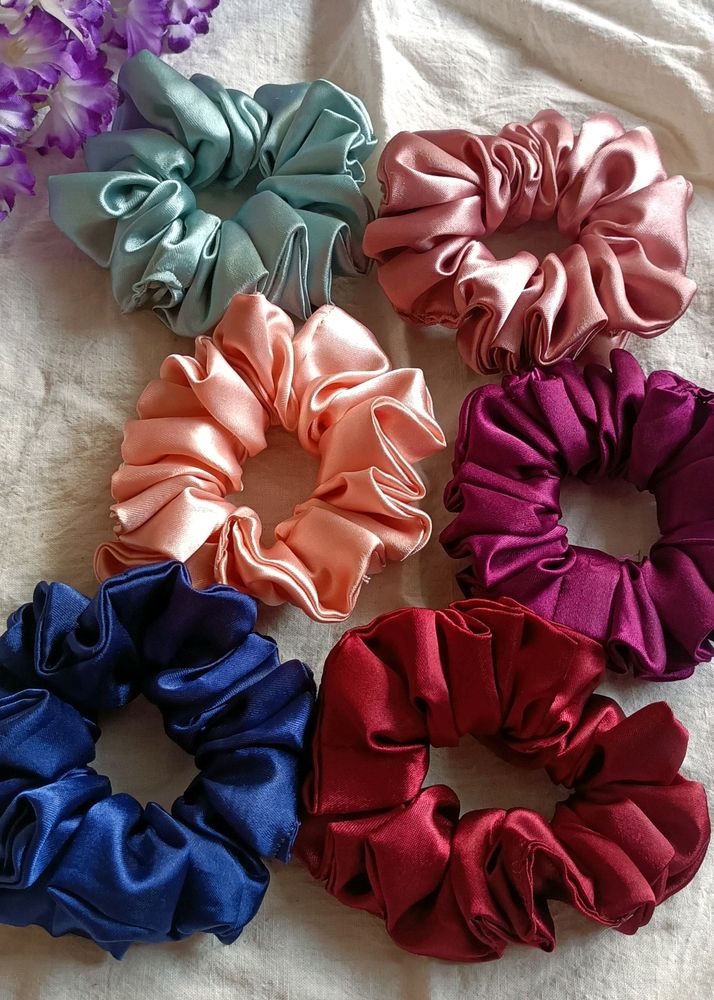 6 Scrunchies