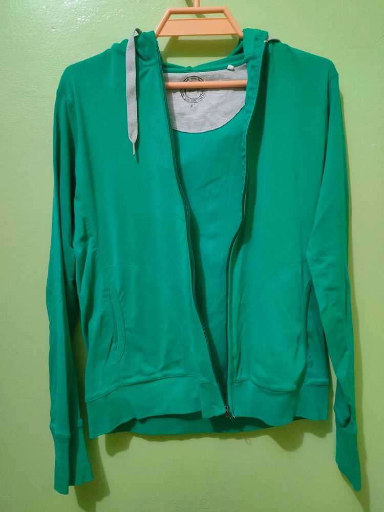 Green Sweatshirt With Thumb holes