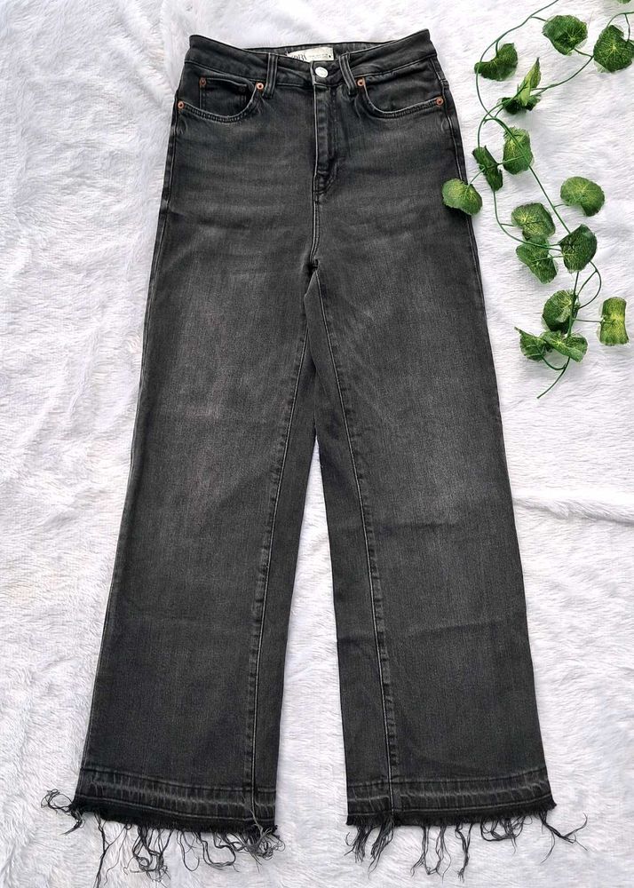 Zara Charcoal Straight Jeans 26