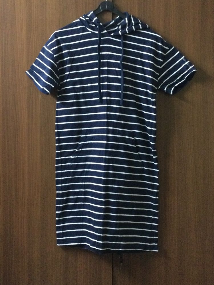 Stripped Hooded Dress With Insert Pockets