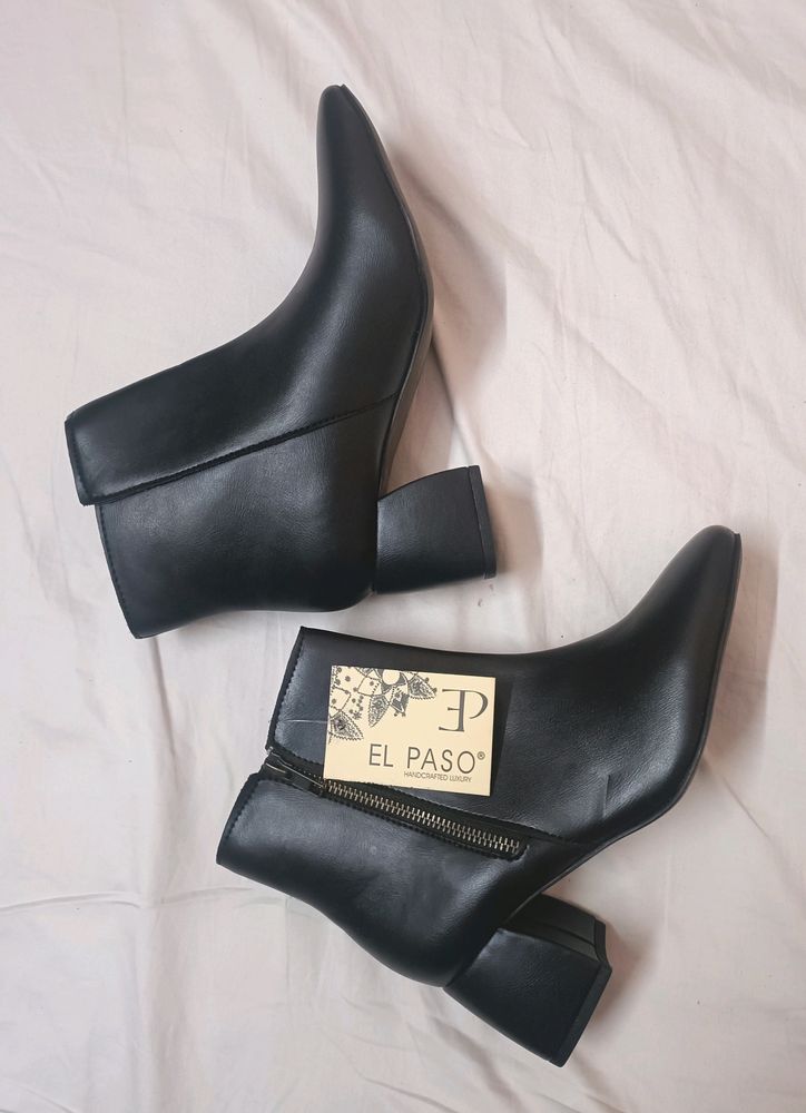 New With Tag Black Boot