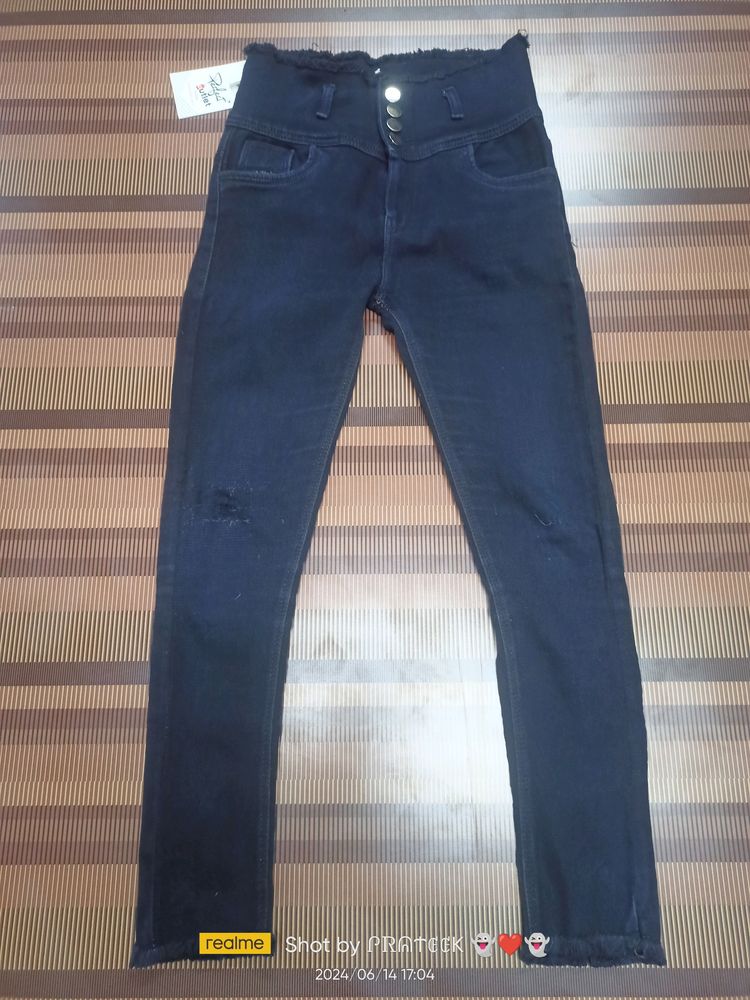 (L-30) 28 Size Slim Fit Denim Jeans