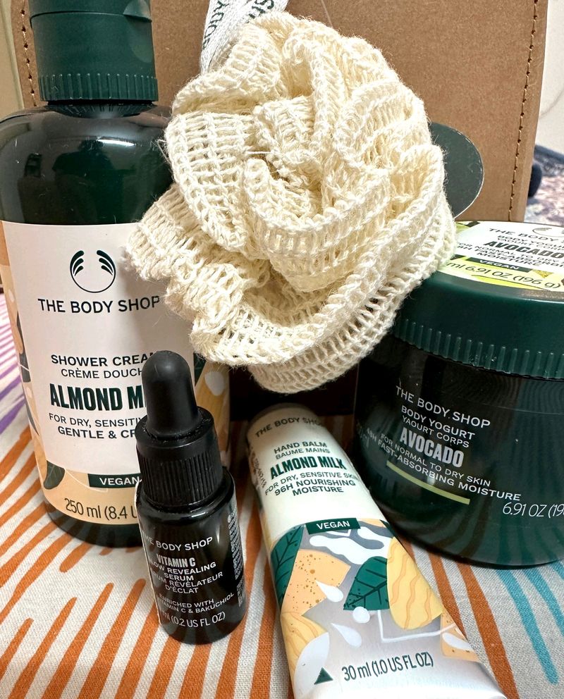 New The Body Shop Skin Care Kit