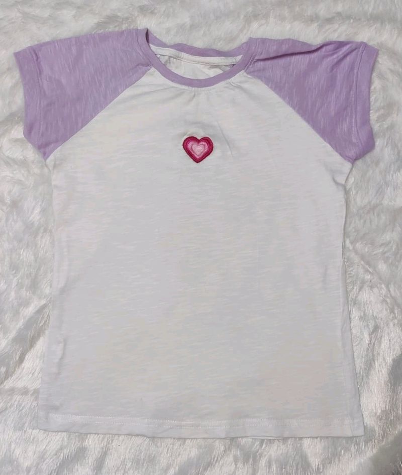 (New) Slim Tshirt With Little Heart Motif