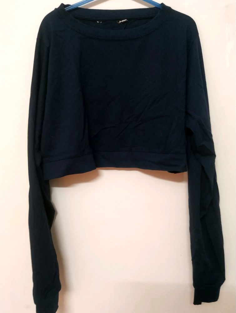 Full Sleeves( Over Sized Sleeves) Crop Top