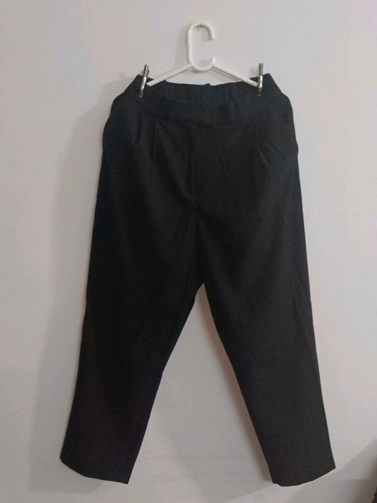 H&M pleated black formal trouser