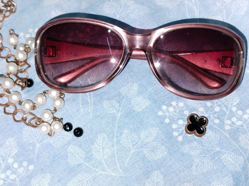 Best Sunglasses For Classic Women ⚜️