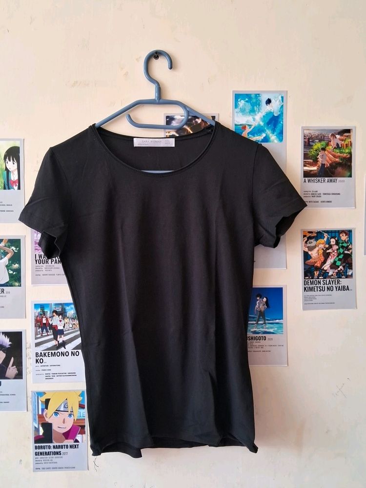 Black Plain Fitted Tshirt