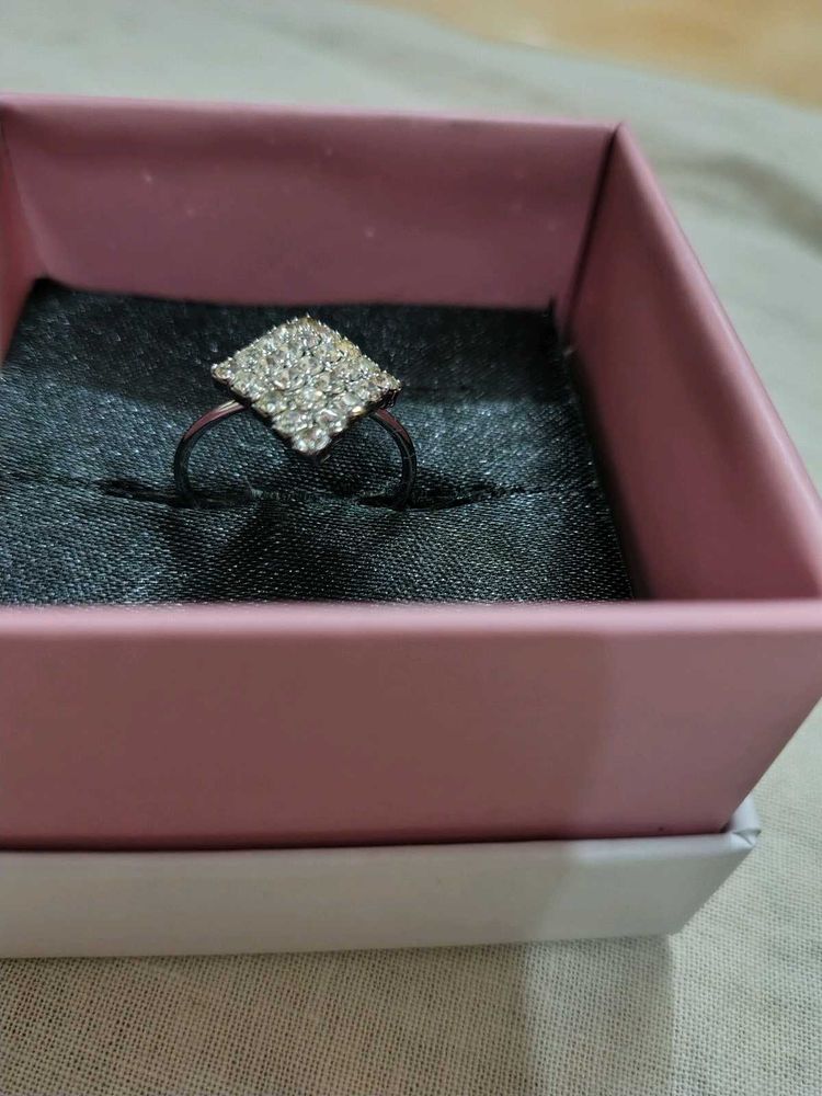 Classy Diamond Ring