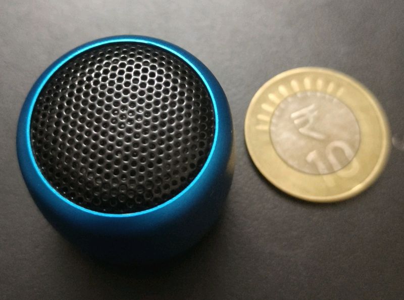 Coin Size Bluetooth Speaker - Brand New