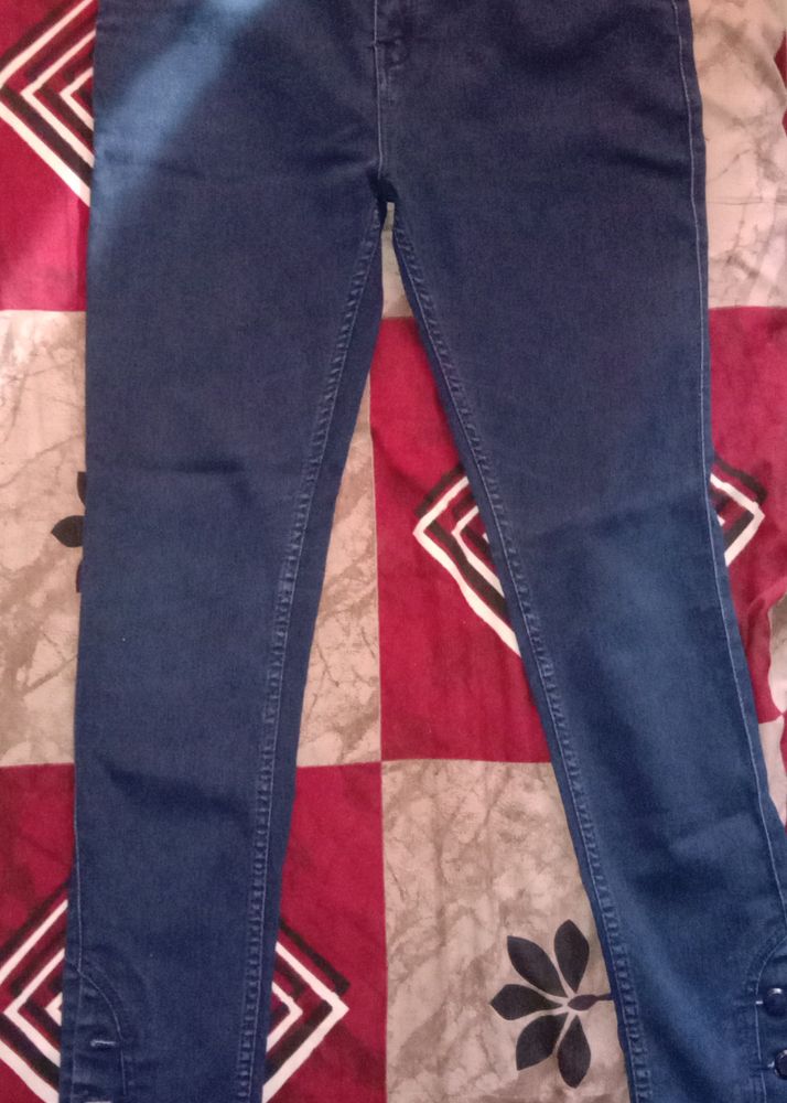 Stretchable Blue Skinny Jeans