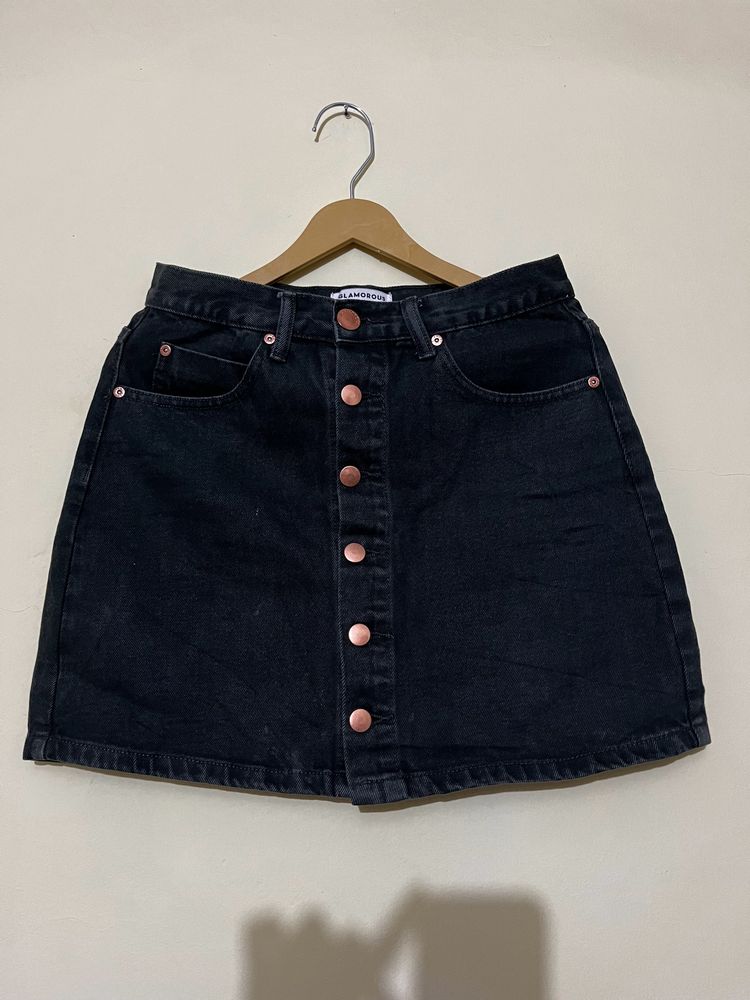 Buttoned Denim Skirt