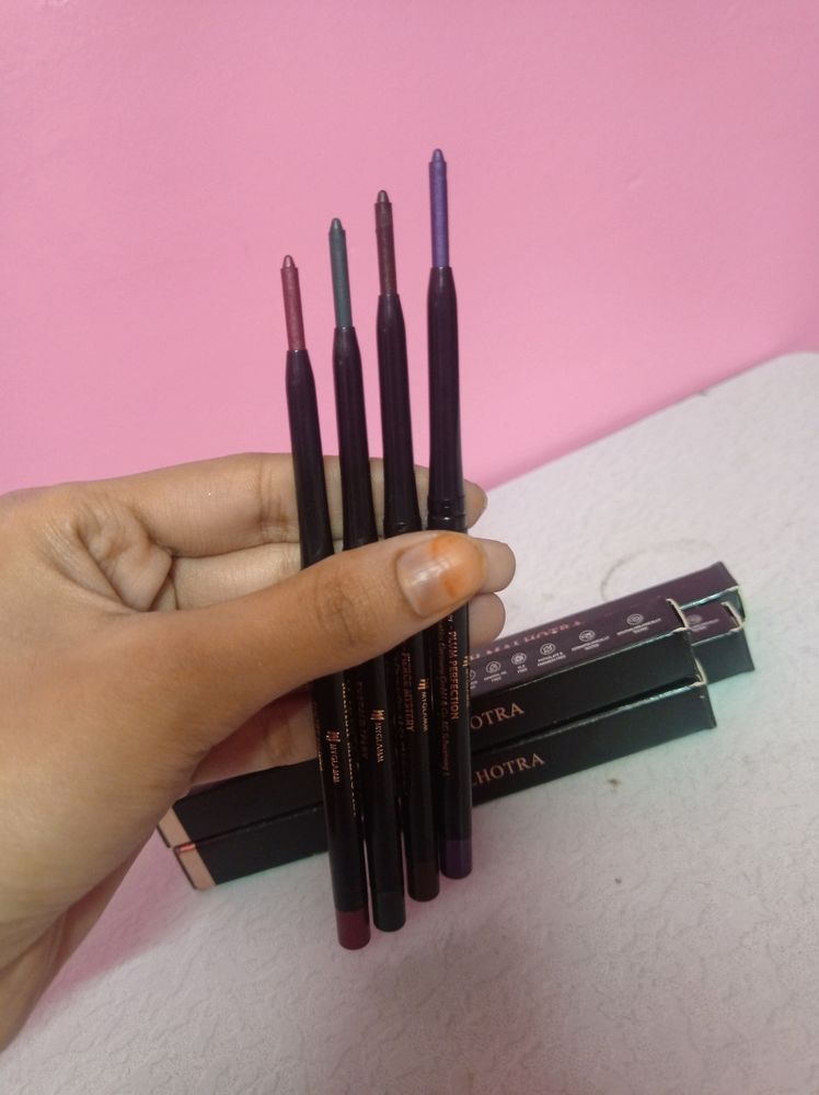 MANISH MALHOTRA KAJAL EYELINER