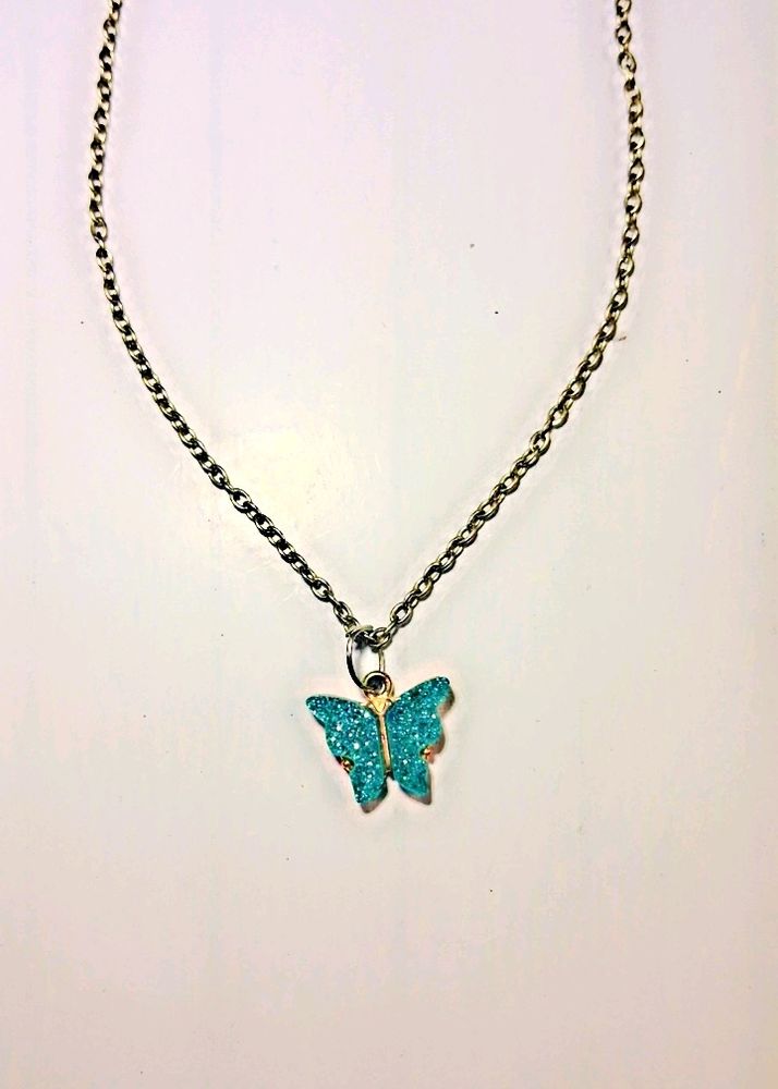 BUTTERFLY 🦋 PENDANT NECKLACE