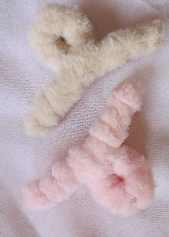 Fluffy Pink Claw Clip