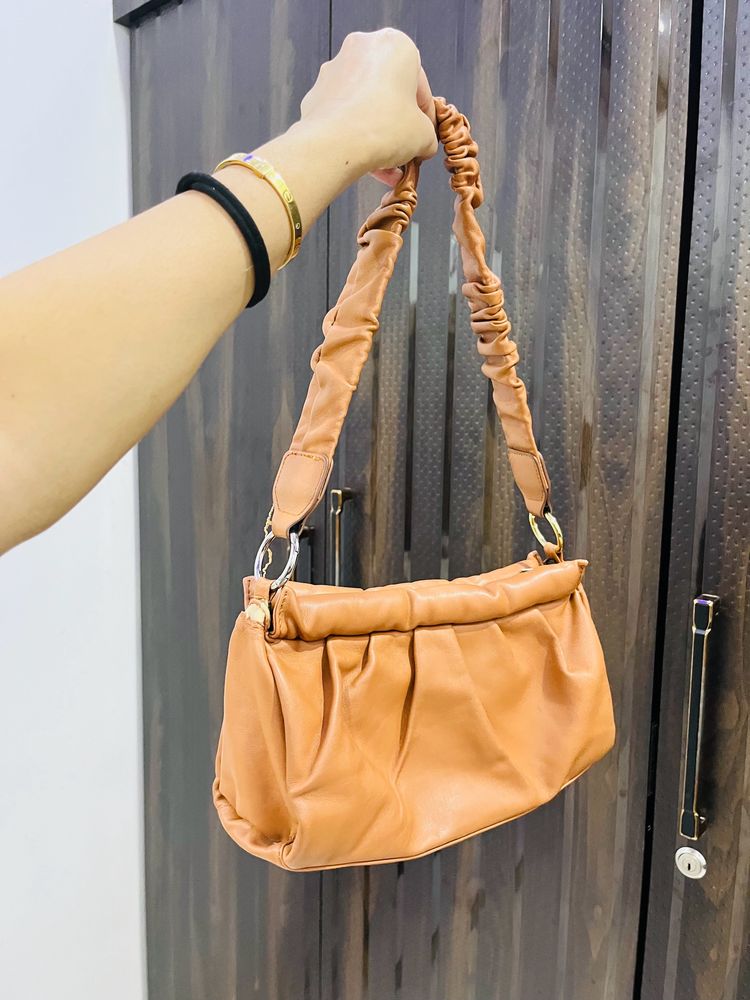 Tan Trendy Leather Bag