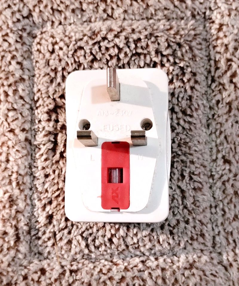 Universal Adaptor