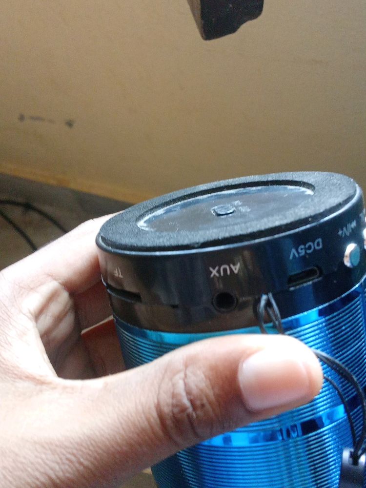 New Light Blue Colour Speaker 1.5 Mante Ho