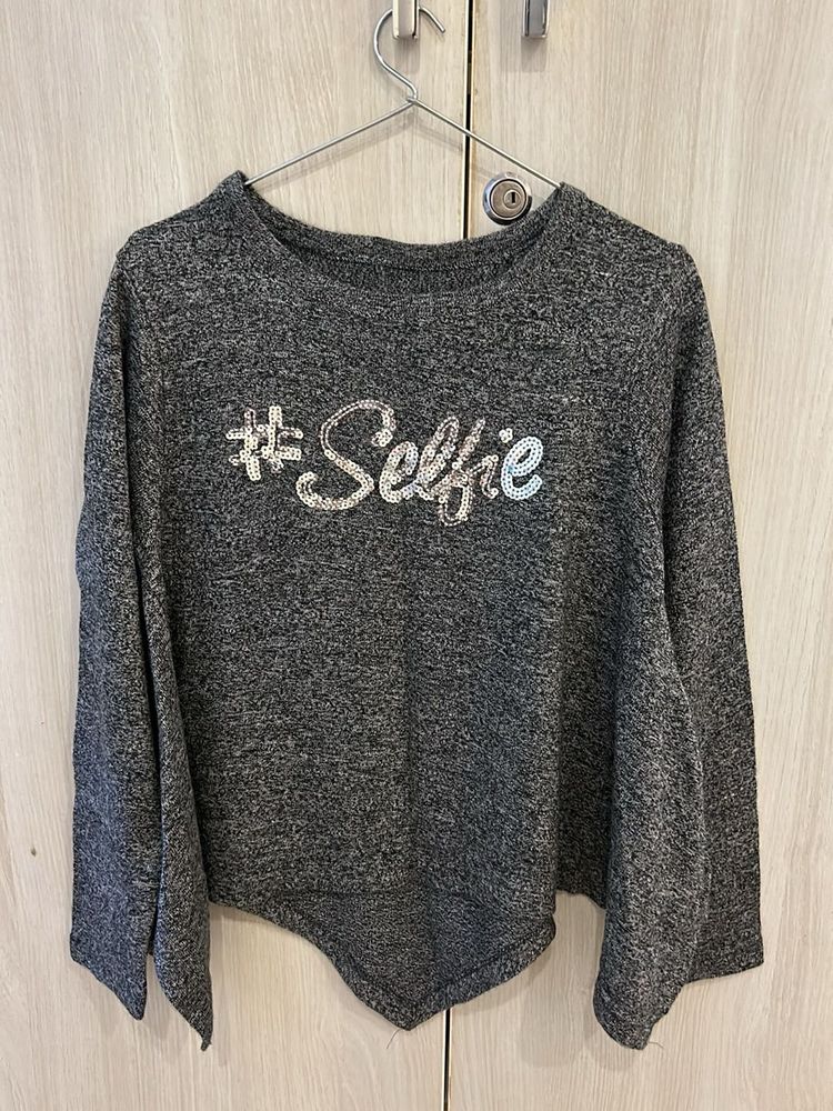 Grey Flowy Sweater (xs-s)