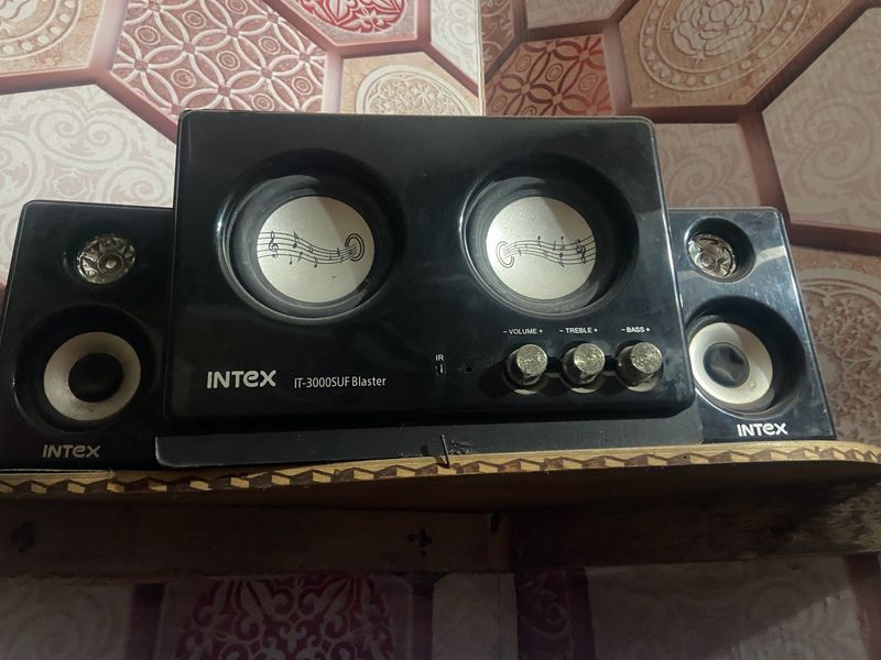 INTEX Brand New Speaker