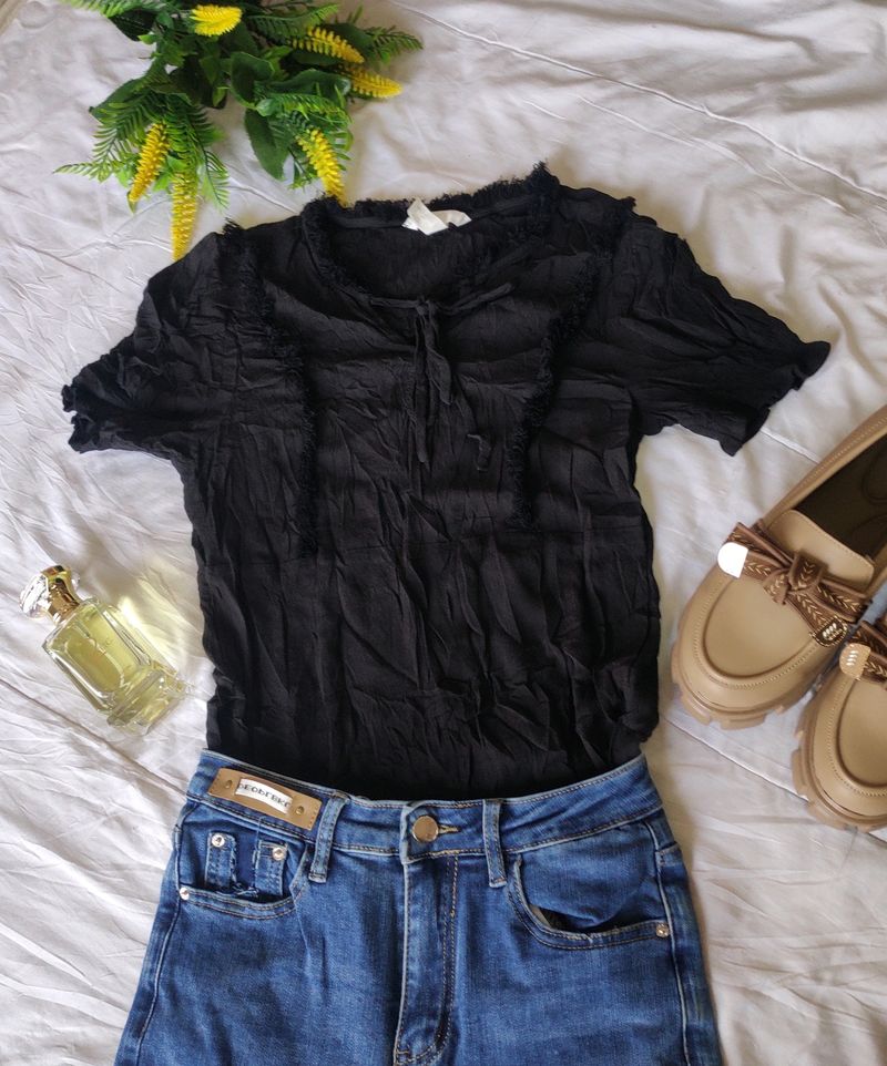 H&M black crop top