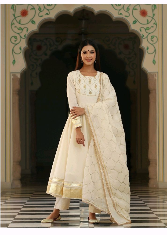 Gown With Dupatta