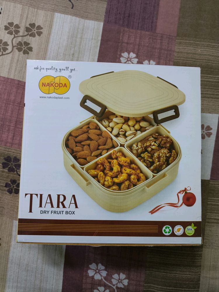 TIARA dry Fruit Box