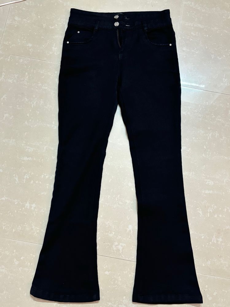 High-waist Bootcut Jeans