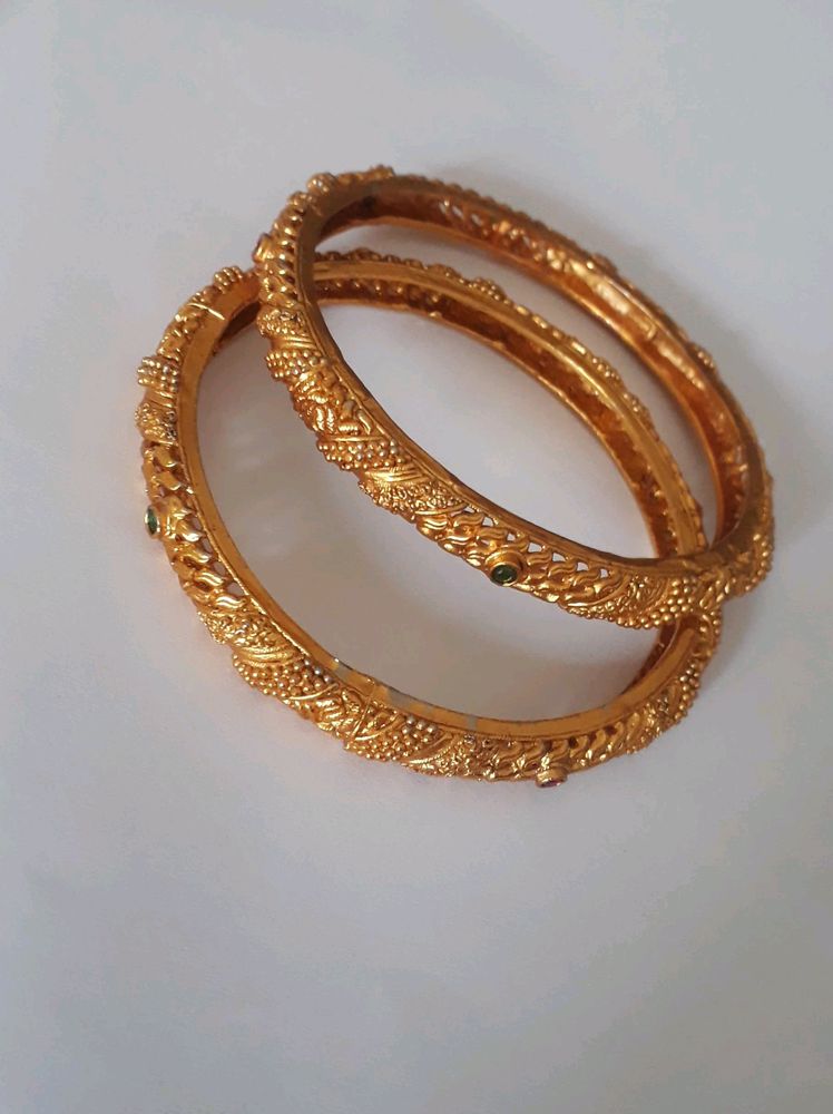 PRICE DROP❤️New Antique Gold Plated Bangles