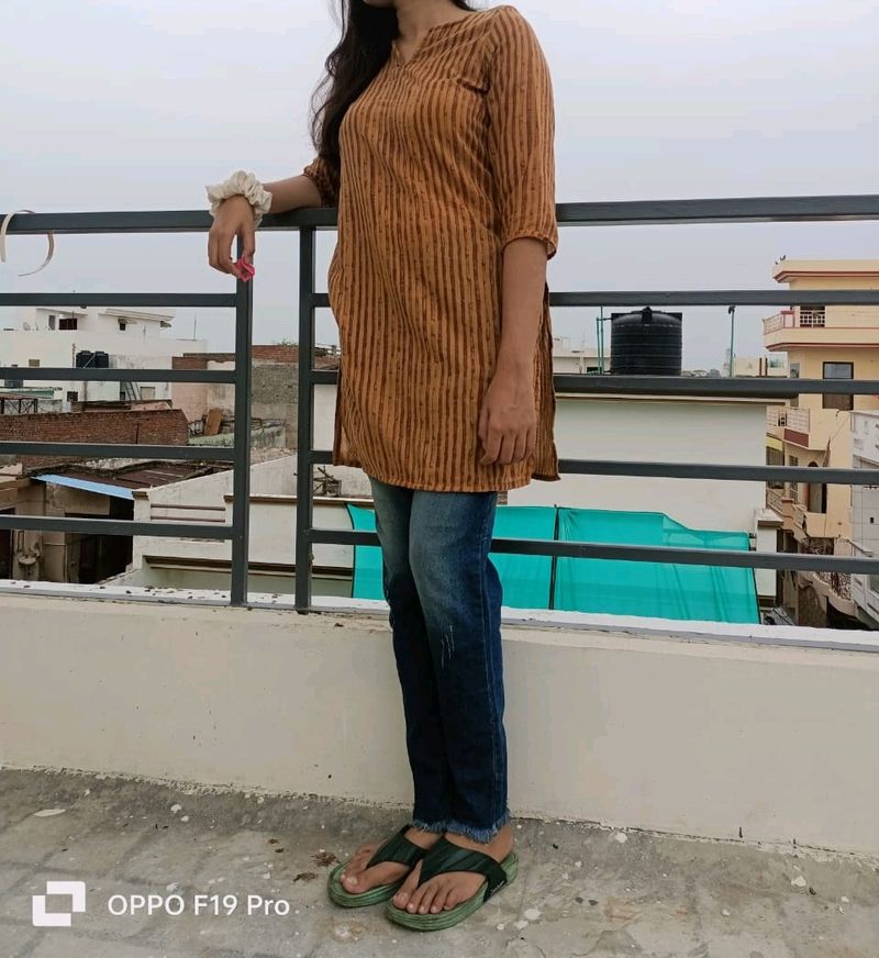 Combo Of Kurti & Jeans