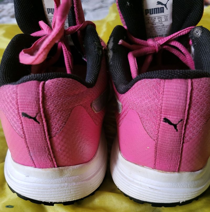 Puma Running Shoe