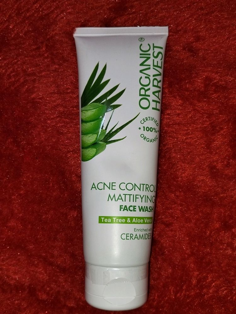 Organic Harvest Acne Control Mattifying Facewash