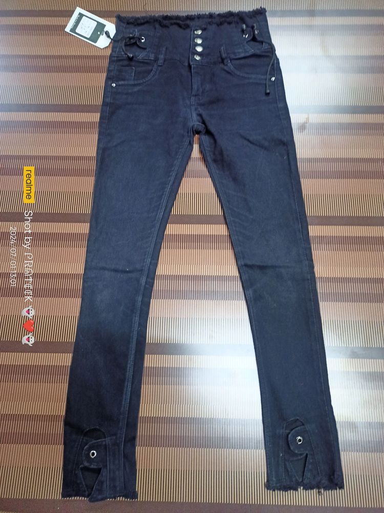 (N-46) 28 Size Slim Fit Denim Jeans