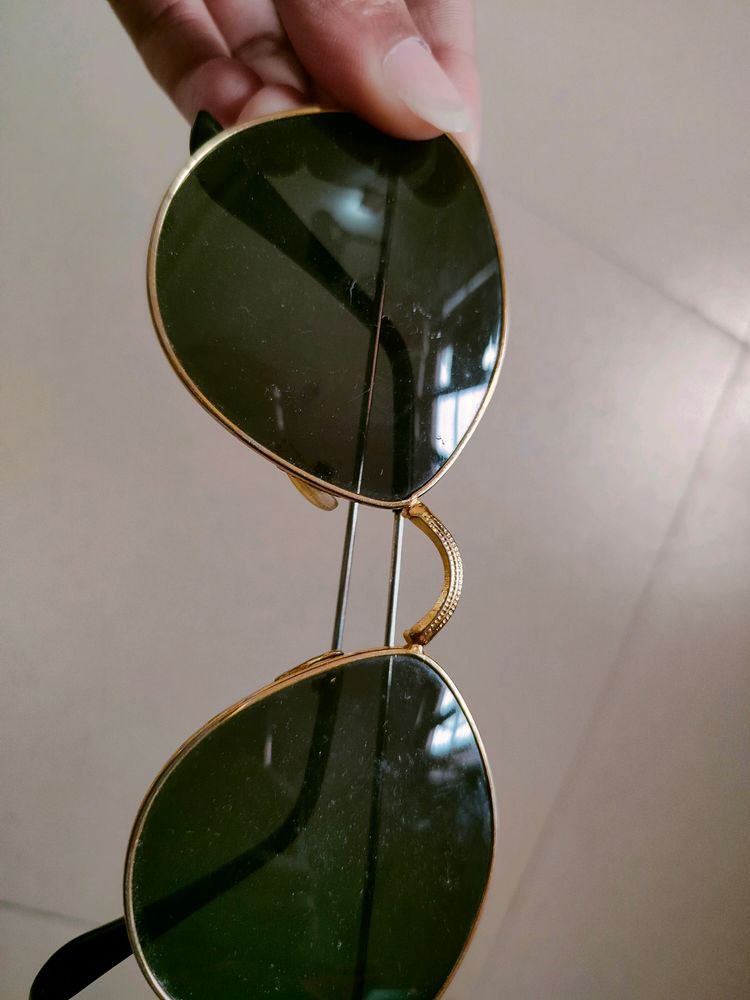 I Am Selling  Sunglasses