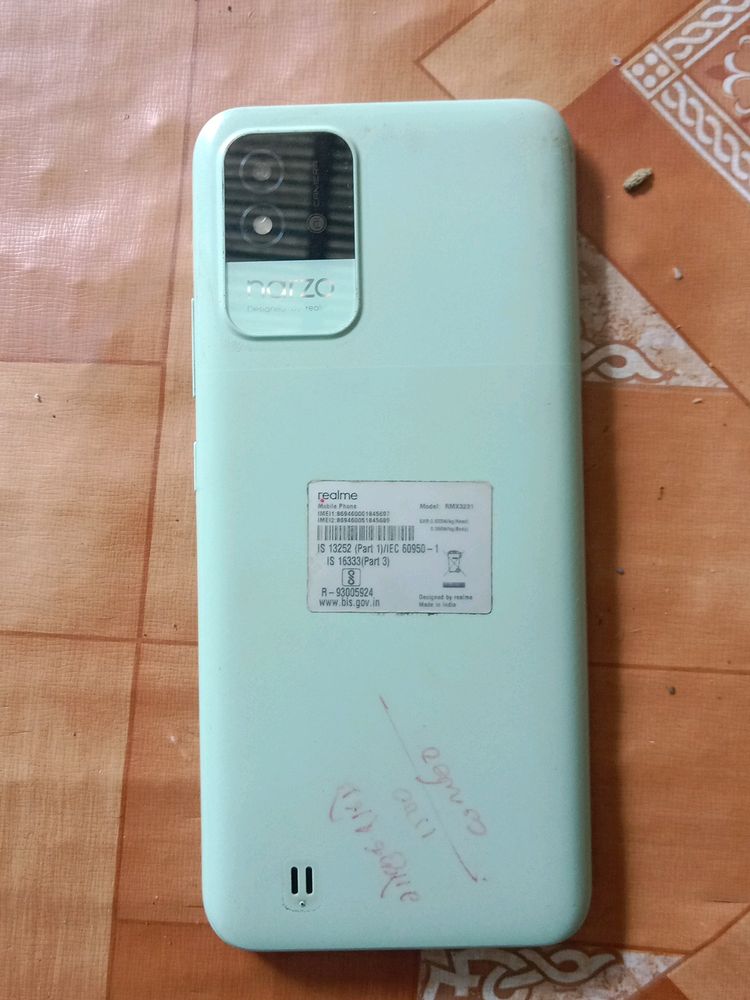 Realme Narzo 50i.