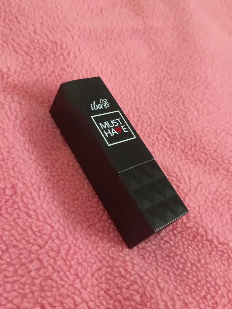 Iba Must Have Black To Pink pH Lipstick