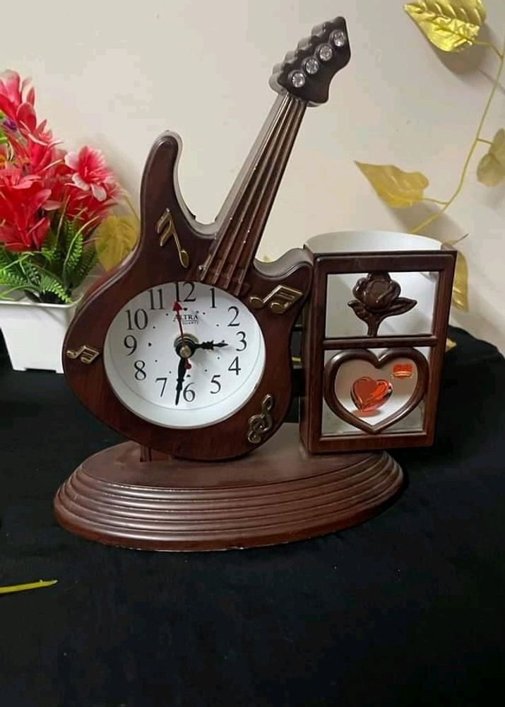 Guitar Clock With Pen Holder