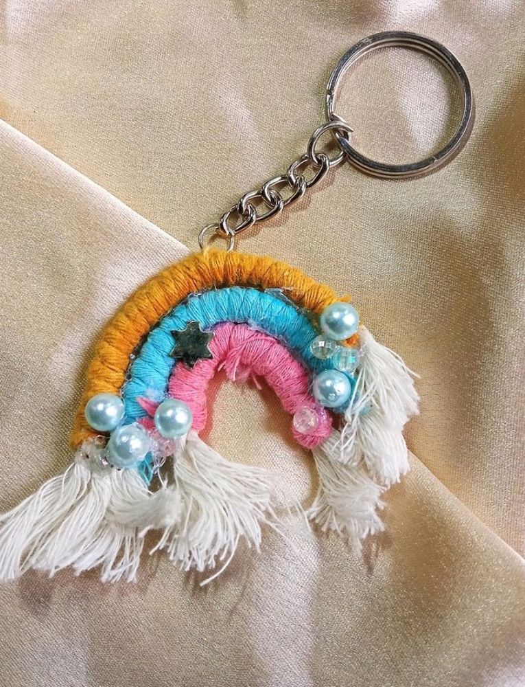 Rainbow Keychain Macrame 1 Nos