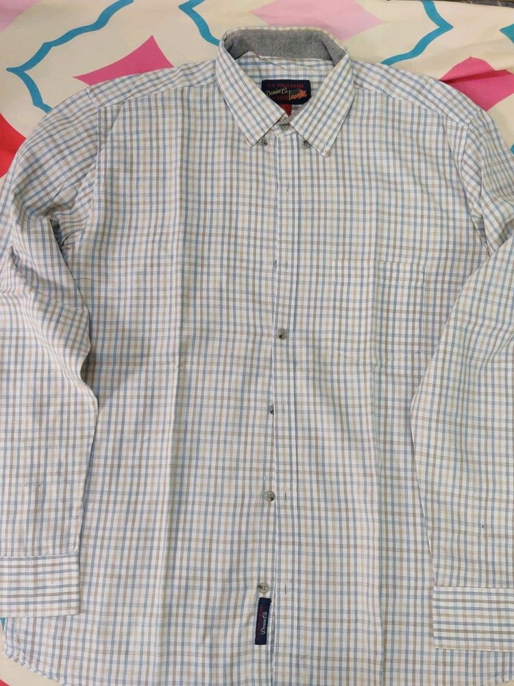 Shirt With Full Sleeves In Very Good Condition