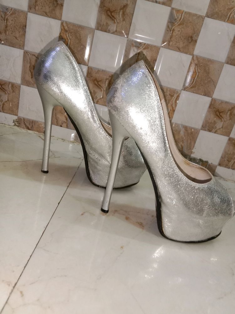 30/- Off Dilivery🎀Stilettos Silver Pencil Heels