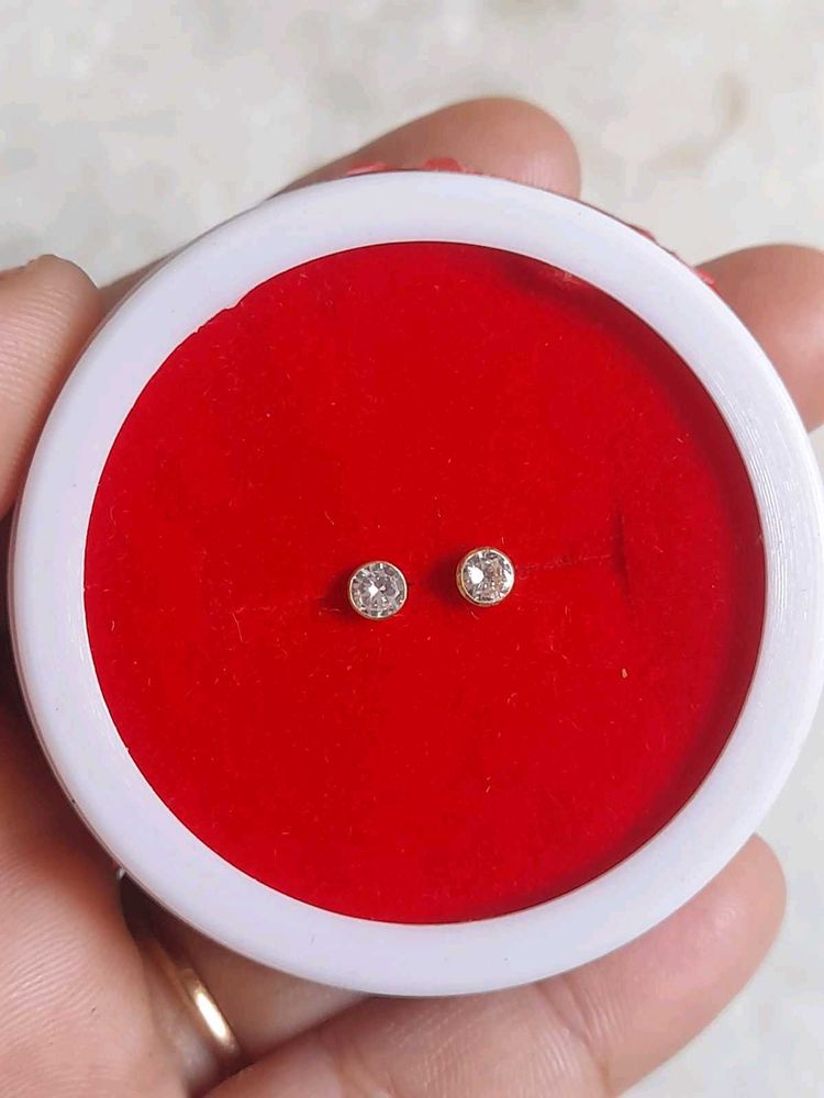 Beautiful New Single Stone Studs