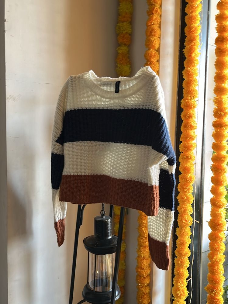 Lined Multi Colour Sweater